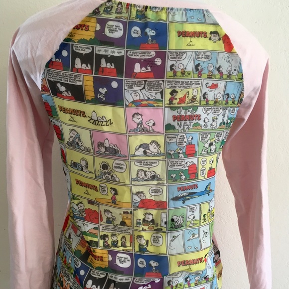 SNOOPY & PEANUTS Mixed Media Pink Sweatshirt Sz 2 - Picture 4 of 5